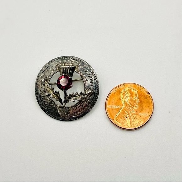 Dainty Vintage Sterling Silver and Amethyst Thistle Brooch - Picture 6 of 9